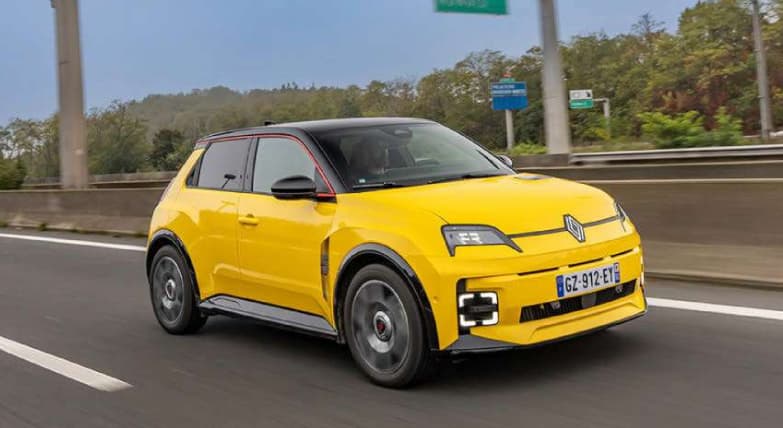 Electric and Hybrid Cars Dominate France’s 2025 Auto Market: Thermals Collapse as EVs Hit Record 26%