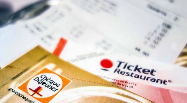 French Workers Refuse to Give Up Their Social Perks – A Battle Over Benefits and Daily Survival