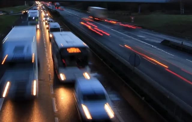 Extreme speeding of more than 50 km/h will now be considered a crime and will expose motorists to heavier penalties. 