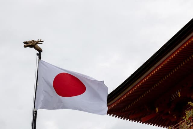 Earthquake hits Japan