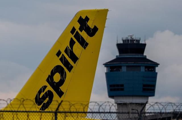 Global Flight Chaos as Jet Fuel Crisis Disrupts Travel
