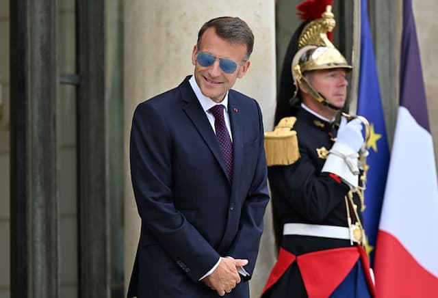 France faces a €126 billion fiscal gap as debt risks surge. What it means for expats, taxpayers, and Europe’s economic future.