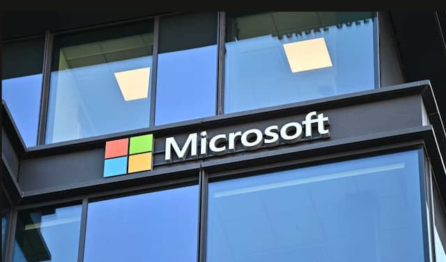 Discover how AI is reshaping customer service at CBA, Microsoft, and Uber, with thousands of jobs replaced and new roles emerging.