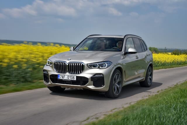 BMW Brand Cars Massively Recalled in France due to Fire Risk